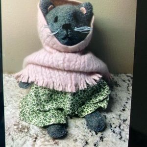 Meet your Posher, Joy